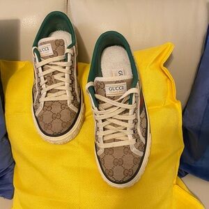 Gucci Beige and Green Sneakers